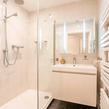 Centrally Located Close To The Ostende