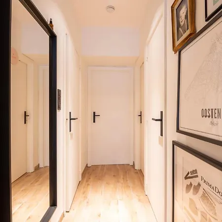 Centrally Located Close To The Apartamento