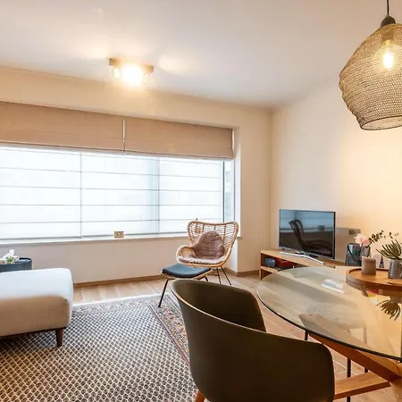 Centrally Located Close To The Apartamento *